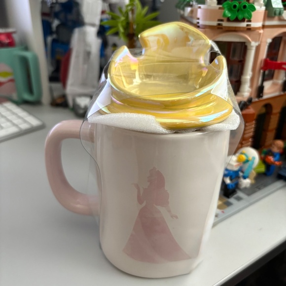 Rae Dunn Sleeping Beauty Crown 👑 Mug - Picture 3 of 6